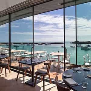 Panoramic views through floor to ceiling windows